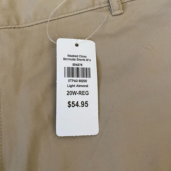 L.L. Bean Favorite Fit Shorts - Picture 4 of 4